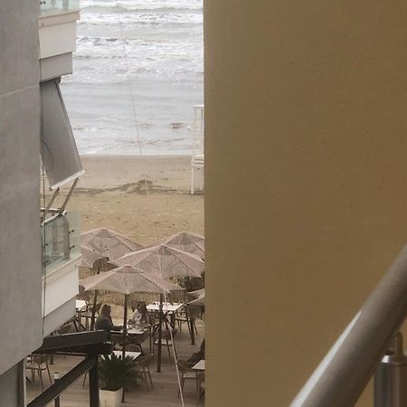 Sun & Sea Apartment Durrës Exterior foto